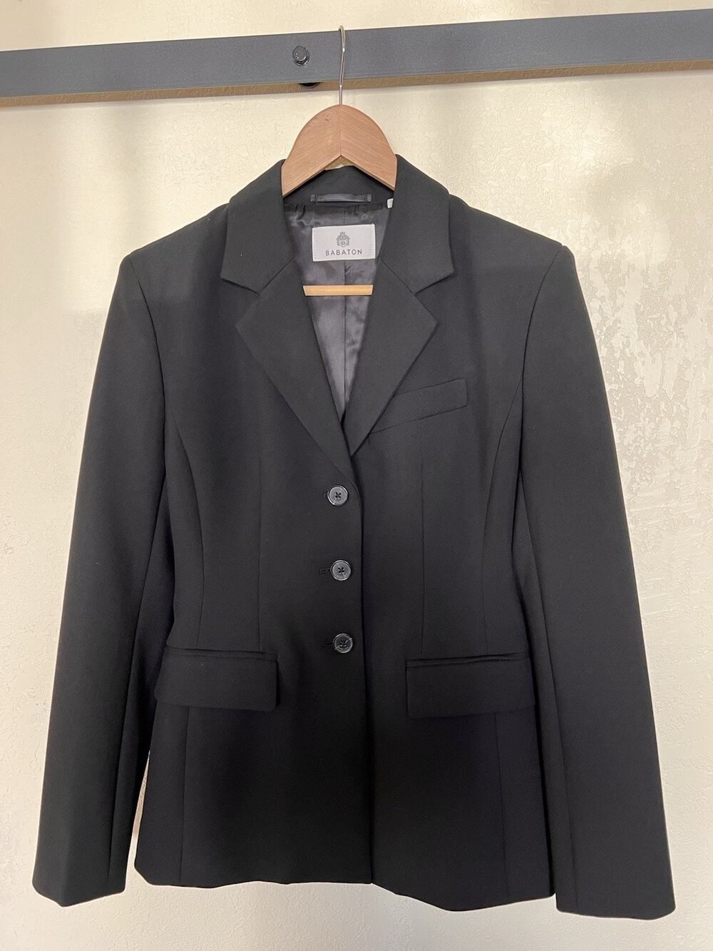 Babaton Aritzia Standout Blazer Black Size 0 Office Business Career
